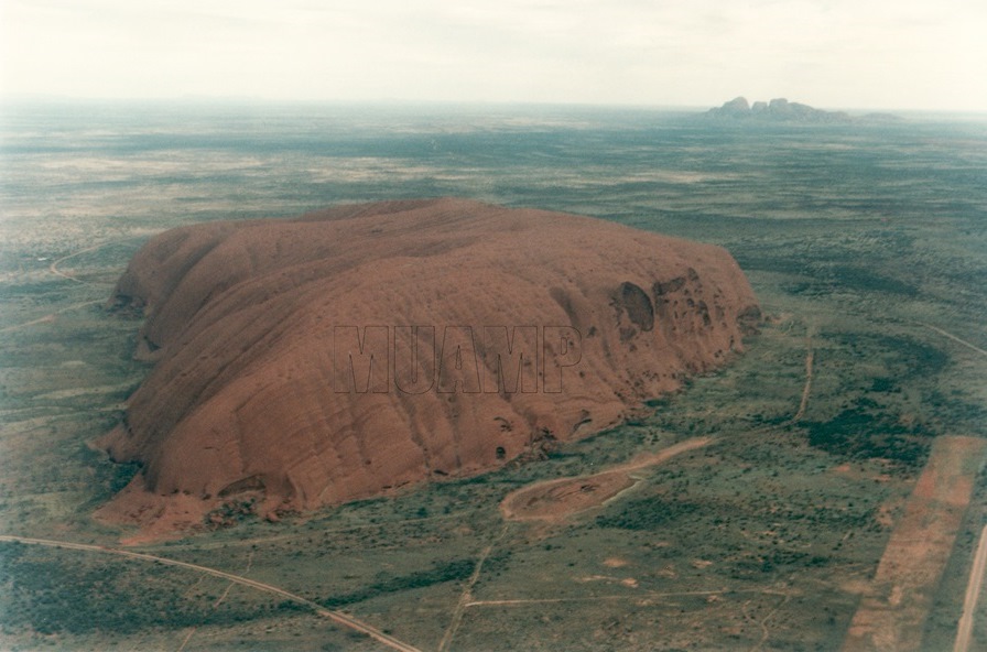 Uluru / Ayers Rock 1990